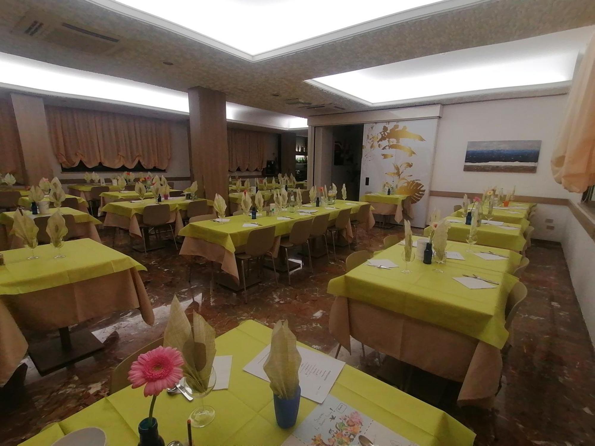Hotel Silvana Bellaria-Igea Marina Bagian luar foto